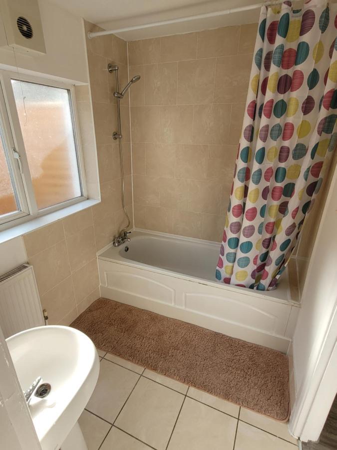 Spacious 2 Bedroom House In With Garden Casa de Férias Londres